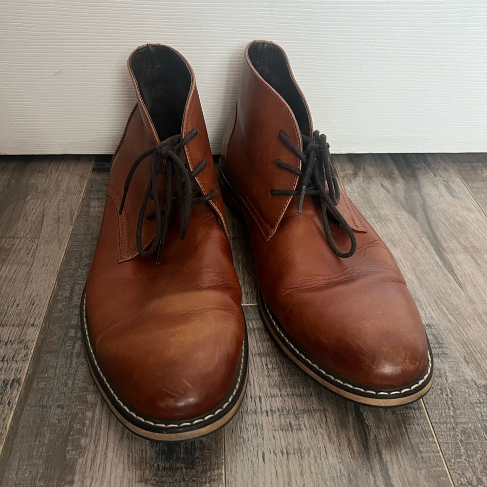 Express Chukka Boots